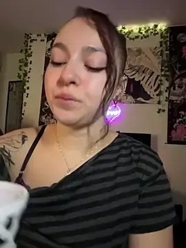 Stripchat Free Porn Cam of Mamachulita