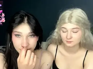 Stripchat Live Sex Cam of Eniamhaaaaa