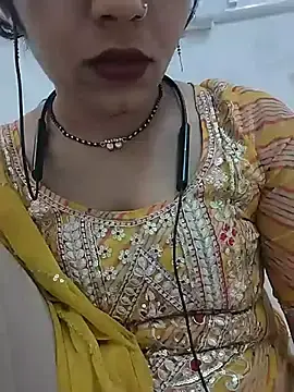 Stripchat Free Live Porn of KAJALBHABHI_