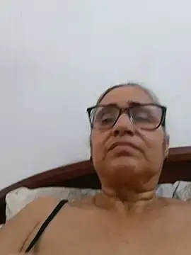 Stripchat Sex Cam of _candi