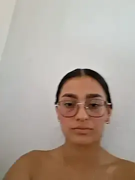 Stripchat Live Porn of Ary-18