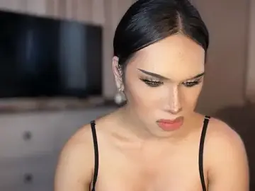 Stripchat Live Sex Cam of Ts_glamxx