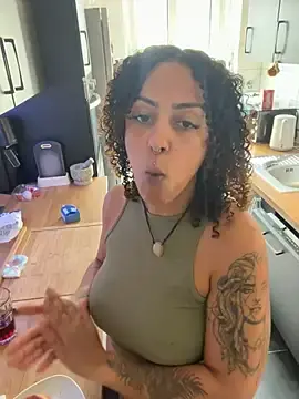 Stripchat Private Sex Chat of SweetPetiteNoir