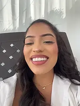 Stripchat Live Sex of MystiqueXXX