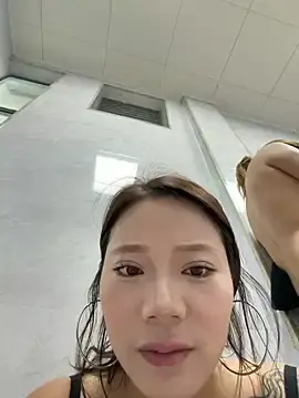 Stripchat Live Sex Cam of redrose520