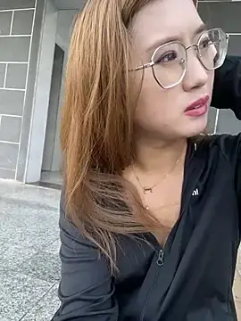 Stripchat Sex Cam of redrose520
