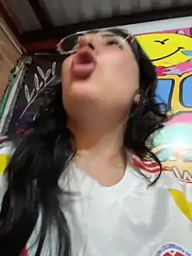 Stripchat Adult Webcam of KittyObsession
