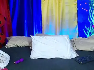 Stripchat Live Sex of lulu_petite