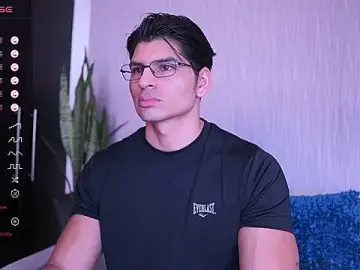 Stripchat Free Porn Cam of wild_col_