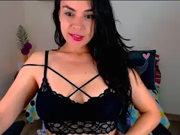 Stripchat Free Porn Cam of LATINGODDESS_X