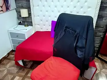 Stripchat Live Sex of TRINY_TS