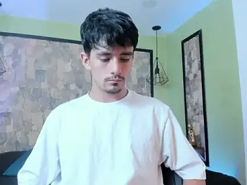 Stripchat Live Porn of Axel_Draven