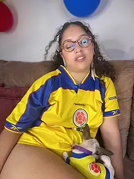 Stripchat Nude Webcam of Shara_dreams