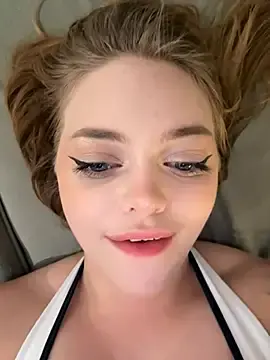 Stripchat Nude Webcam of DanySteysi