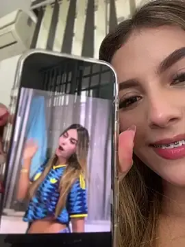 Stripchat Nude Webcam of Valeria-escobar