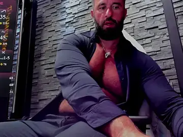 Stripchat Adult Webcam of David_Big_Daddy