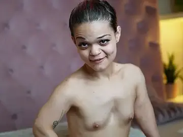 Stripchat Live Sex of MaiaMini