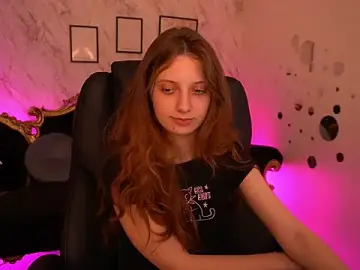 Stripchat Sex Cam of CuteeFoxy