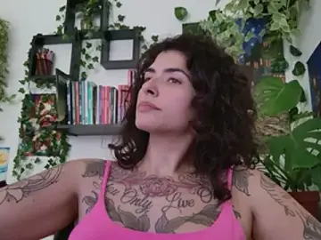 Stripchat Sex Cam of TaliMajesty
