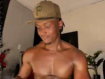 Stripchat Adult Webcam of DannSmmith