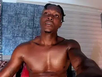 Stripchat Free Porn Cam of DannSmmith