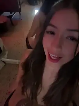 Stripchat Adult Webcam of Little__Danni1