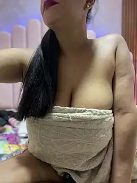 Stripchat Live Sex Cam of sofia_xxx02