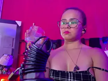 Stripchat Free Porn Cam of MistressSlut1