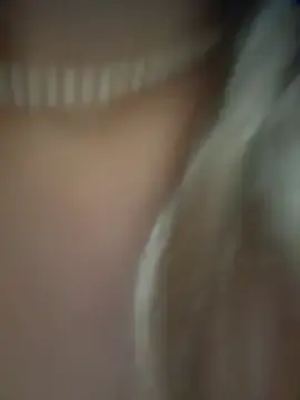 Stripchat Live Sex Cam of blonde_exe