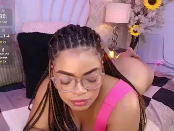 Stripchat Free Porn Cam of YazminJenner