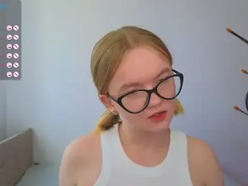 Stripchat Free Live Porn of StellaBunny