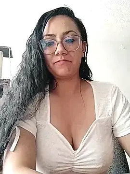Stripchat Free Porn Cam of Salma-sweet