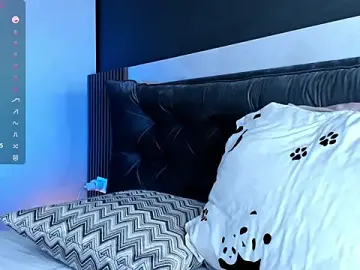 Stripchat Free Live Porn of Ellamilano9
