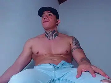 Stripchat Best Webcam of cristopher_22cm