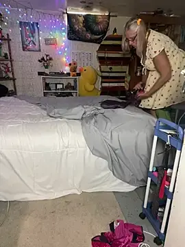 Stripchat Nude Webcam of TrenaAnne