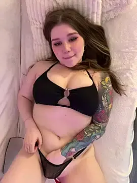 Stripchat Live Porn of PumaShyXD