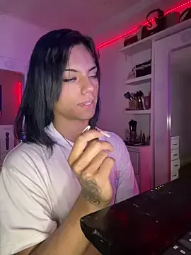 Stripchat Live Sex Cam of andyy_x