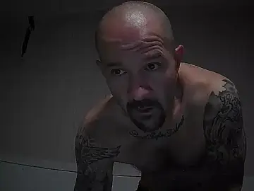 Stripchat Live Sex Cam of Kinkster615