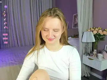 Stripchat Live Sex Cam of Rina_Panic