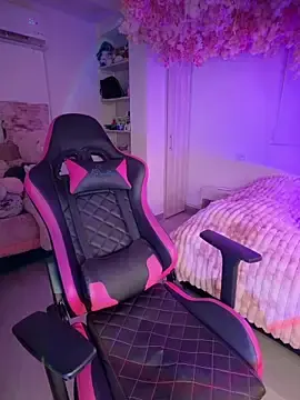 Stripchat Watch Live Sex Cams of seraphine23