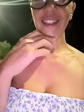 Stripchat Free Porn Cam of JasmineNoir2
