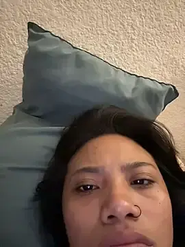 Stripchat Watch Live Sex Cams of Mia-miauuuuu