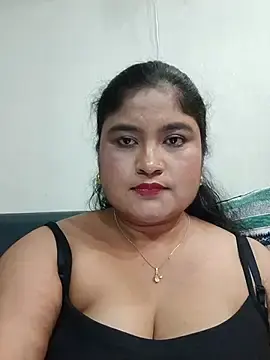 Stripchat Live Porn of hornyriyanka