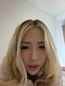 Stripchat Adult Webcam of Sofy_Softtt