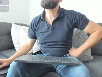 Stripchat Live Porn of ezequiel_mobland