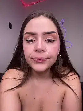 Stripchat Live Sex Cam of Fitkitten