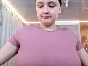 Stripchat Live Sex Cam of Krysstal_tay1