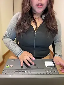 Stripchat Live Sex Cam of NamiNae