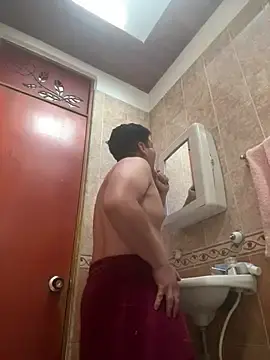 Stripchat Free Porn Cam of oliver_price1