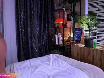 Stripchat Watch Live Sex Cams of Serene_Sophiex